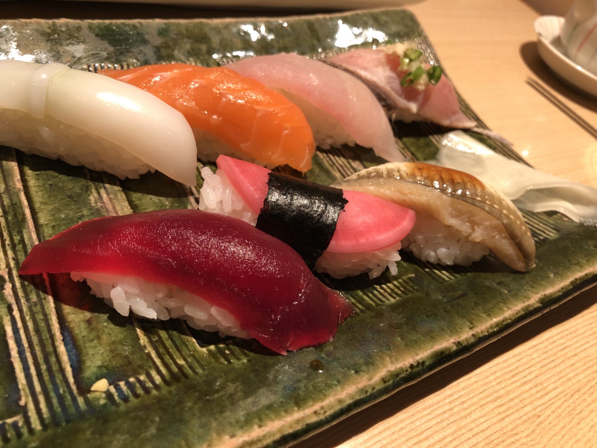 sushi てんむすび税理士事務所|税務・IT・事業譲渡まで|大阪市都島区 | 【Expats向け】日本の税理士とは?弁護士・会計士との違いは?